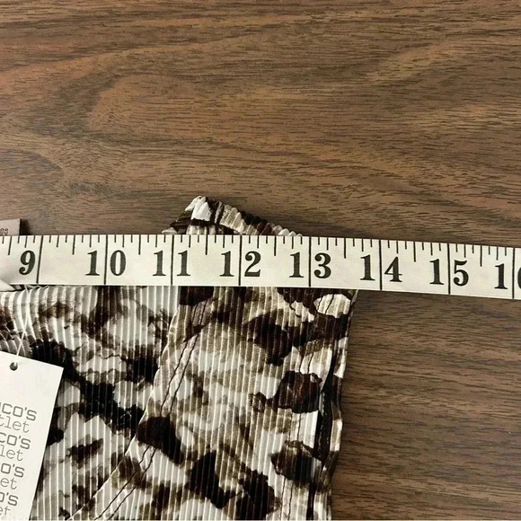 💕NWT Chico’s  easywear top pleated XS OR 0 - Picture 7 of 9